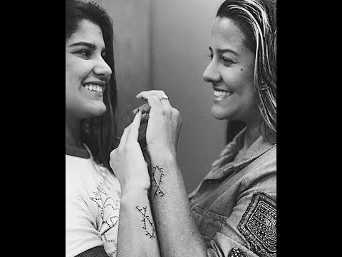 Giulia Costa e irmã fazem tatuagem em homenagem a Marcos Paulo