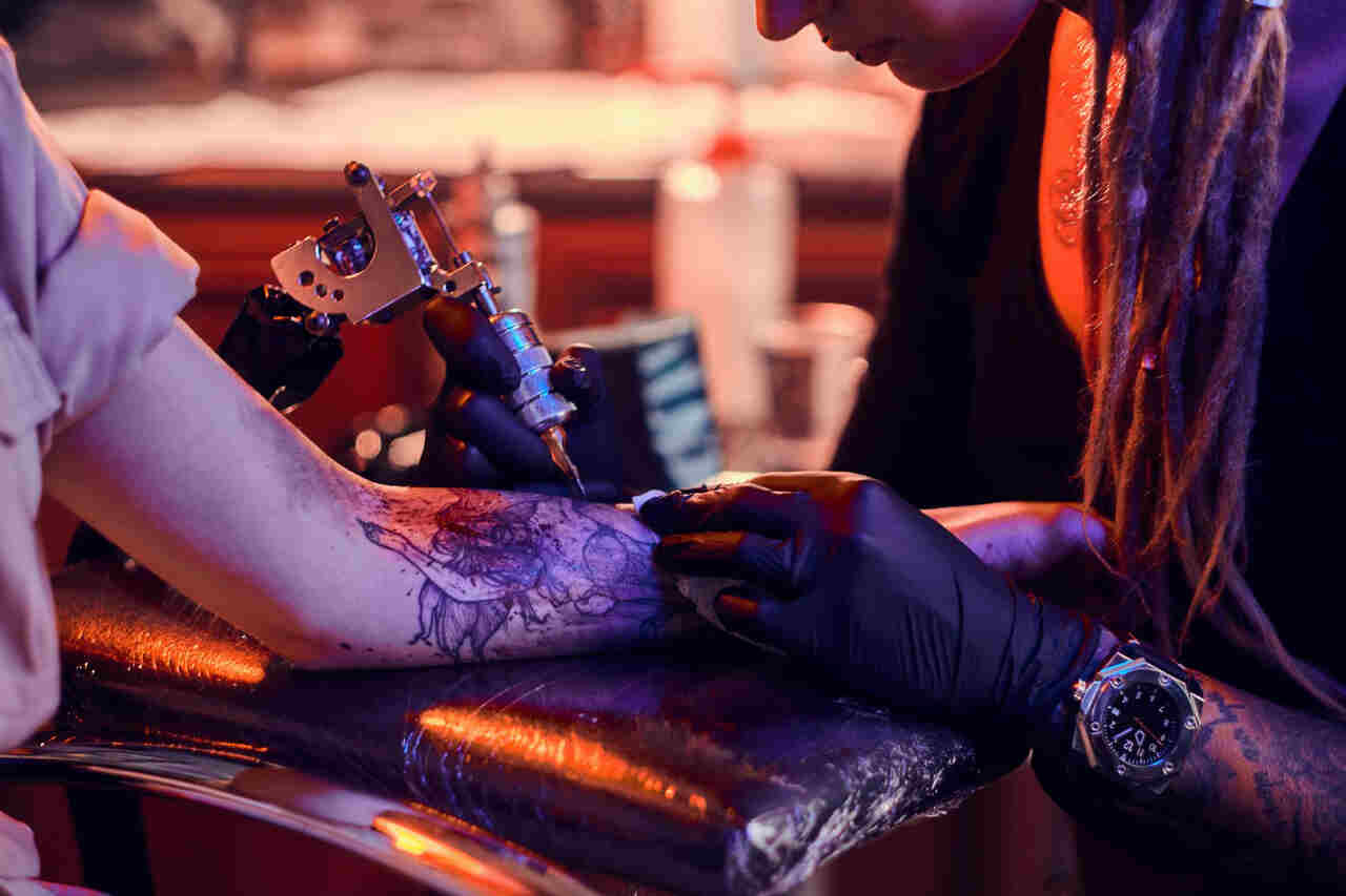 o que fazer para abrir um estudio de tatuagem